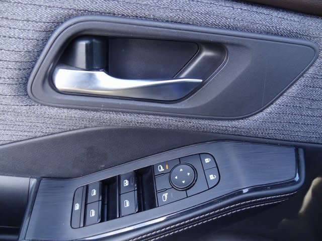 Thumbnail: 2023 Nissan Rogue - 17