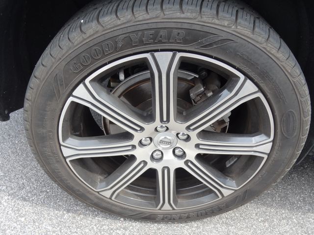 Thumbnail: 2019 Volvo XC60 - 5