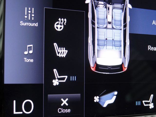 Thumbnail: 2019 Volvo XC60 - 39