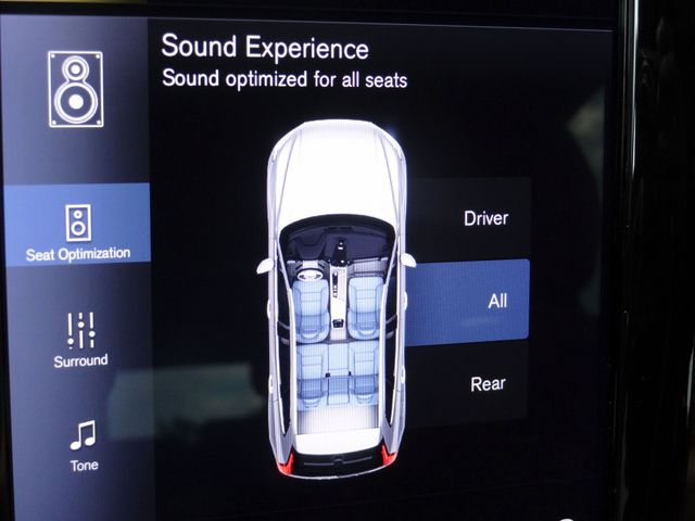 Thumbnail: 2019 Volvo XC60 - 38