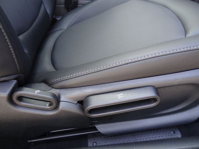 Thumbnail: 2020 MINI Cooper - 20