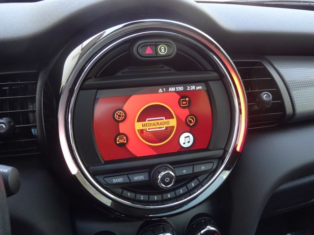 Thumbnail: 2020 MINI Cooper - 10