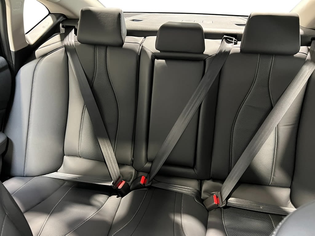 Thumbnail: 2025 Acura TLX - 10