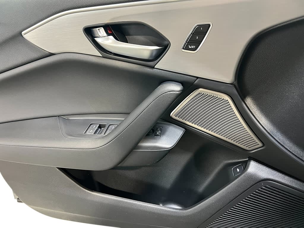 Thumbnail: 2025 Acura TLX - 17