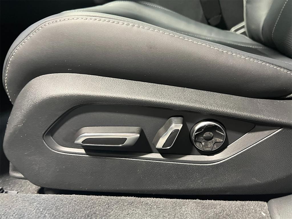 Thumbnail: 2025 Acura TLX - 16