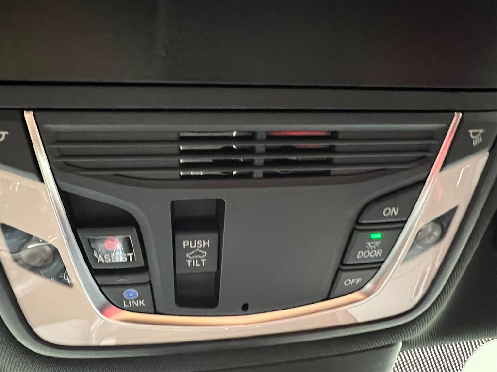 Thumbnail: 2025 Acura TLX - 24