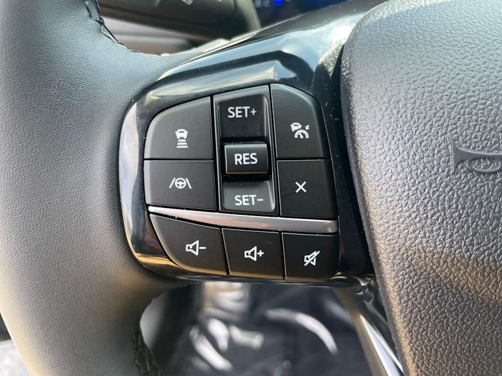 Thumbnail: 2021 Ford Escape - 22