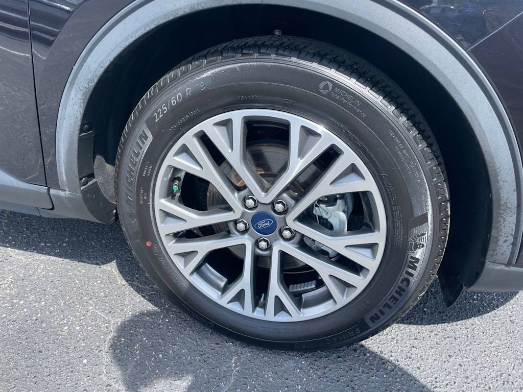 Thumbnail: 2021 Ford Escape - 7