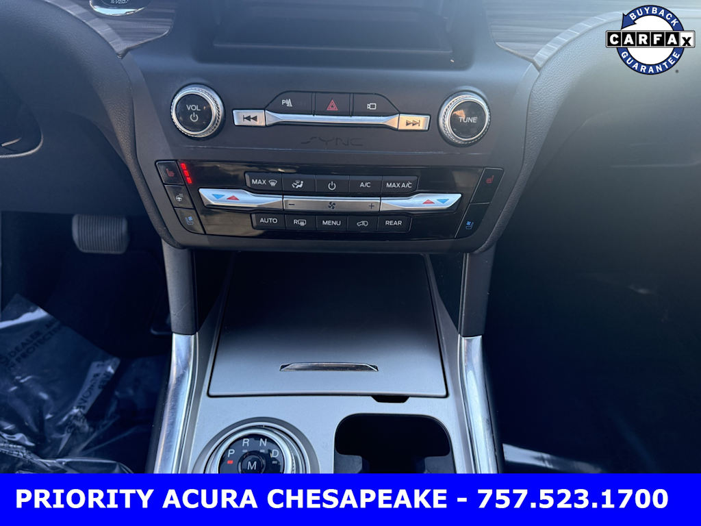 Thumbnail: 2020 Ford Explorer - 12