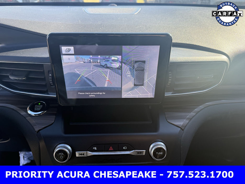 Thumbnail: 2020 Ford Explorer - 25