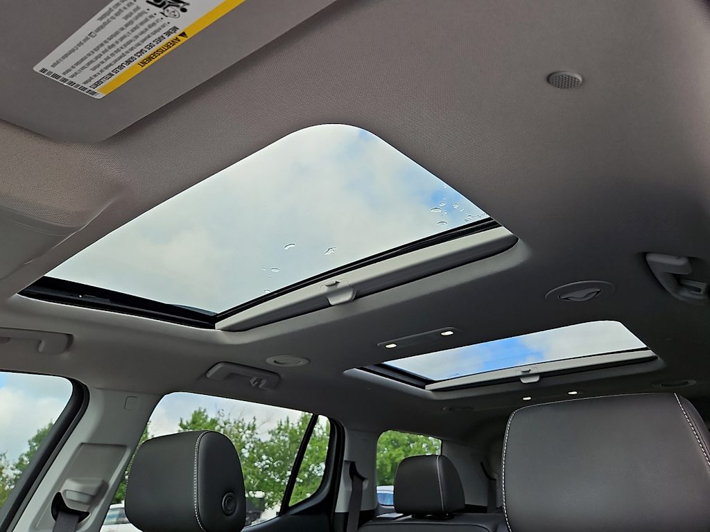 Thumbnail: 2023 GMC Acadia - 21