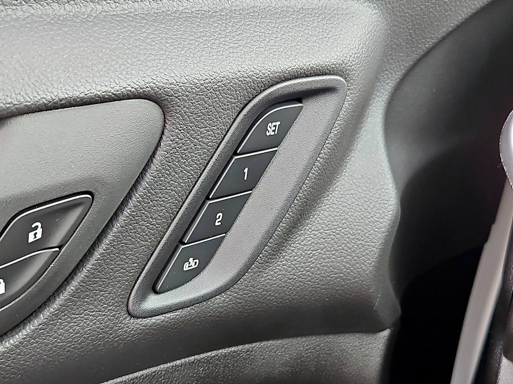 Thumbnail: 2023 GMC Acadia - 30