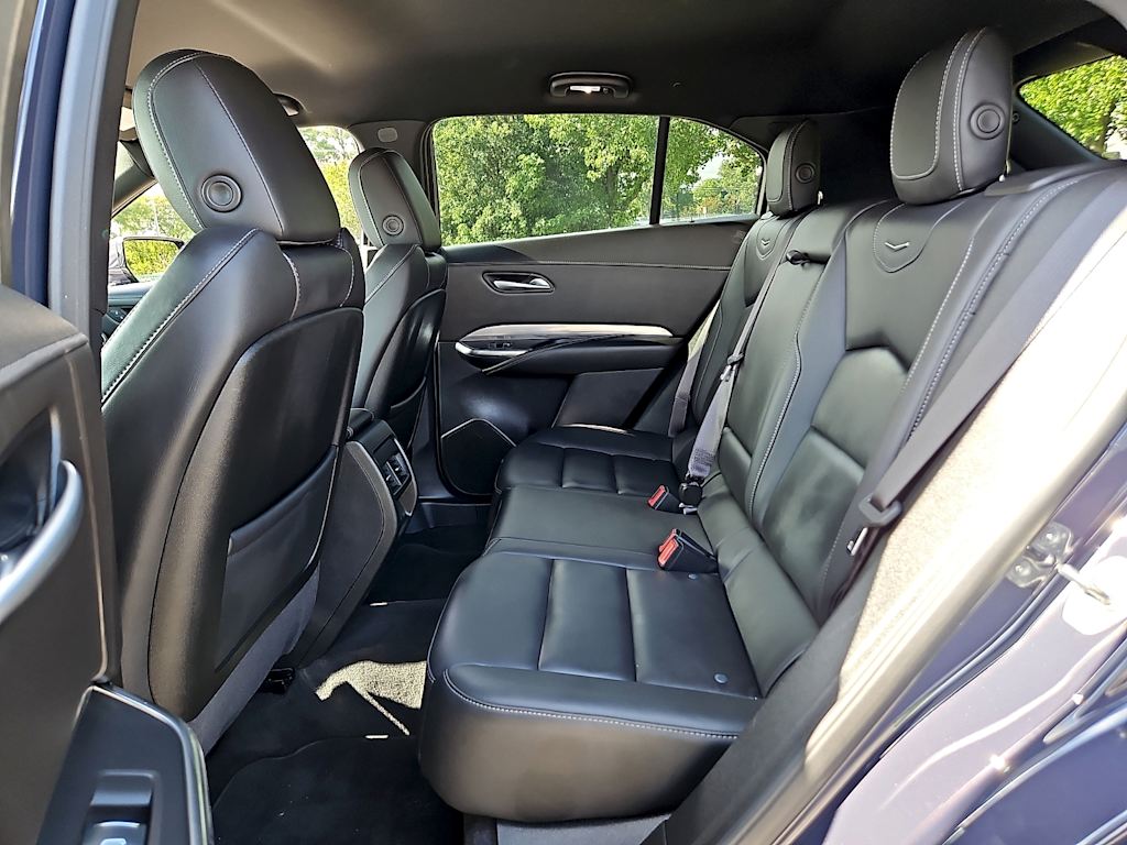 Thumbnail: 2025 Cadillac XT4 - 12