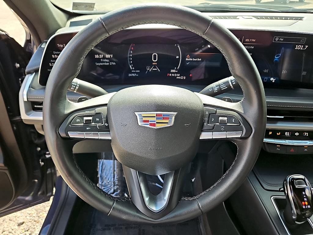Thumbnail: 2025 Cadillac XT4 - 10