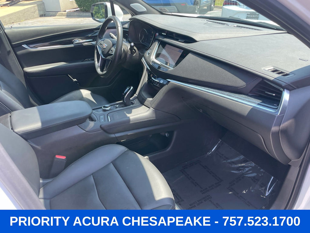 Thumbnail: 2024 Cadillac XT5 - 9