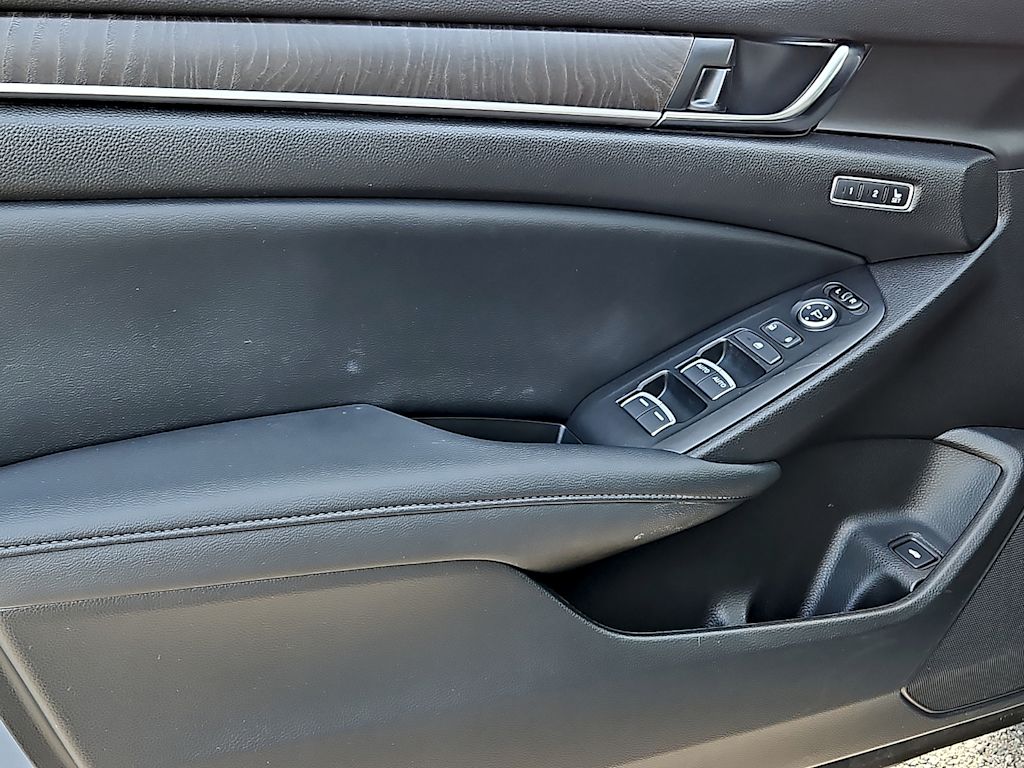 Thumbnail: 2021 Honda Accord - 21