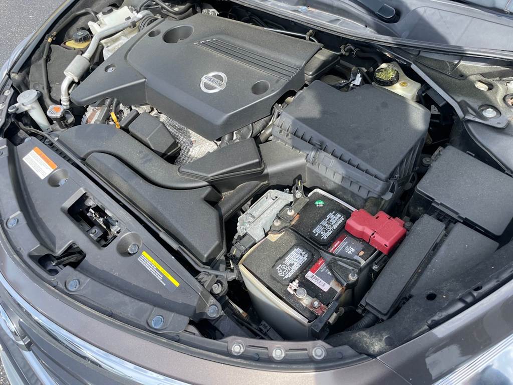 Thumbnail: 2015 Nissan Altima - 8