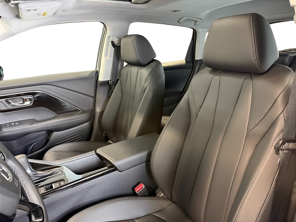 Thumbnail: 2025 Acura ADX - 11