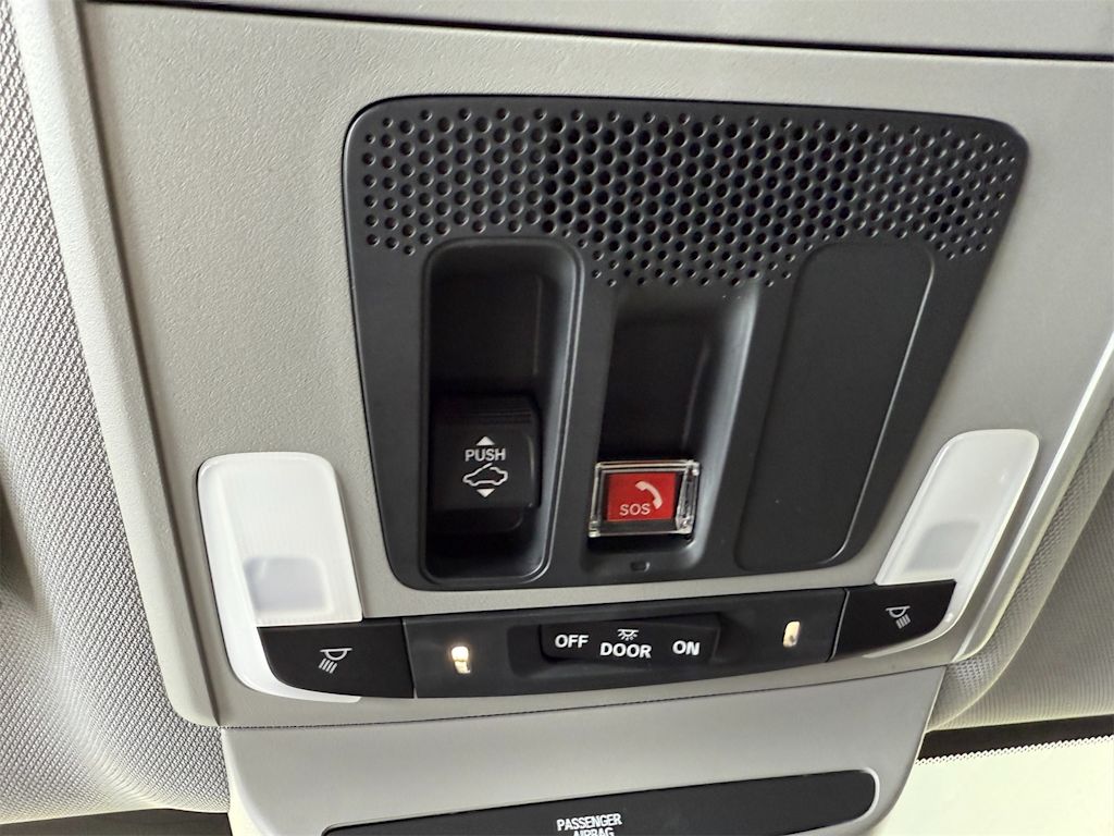 Thumbnail: 2025 Acura ADX - 31