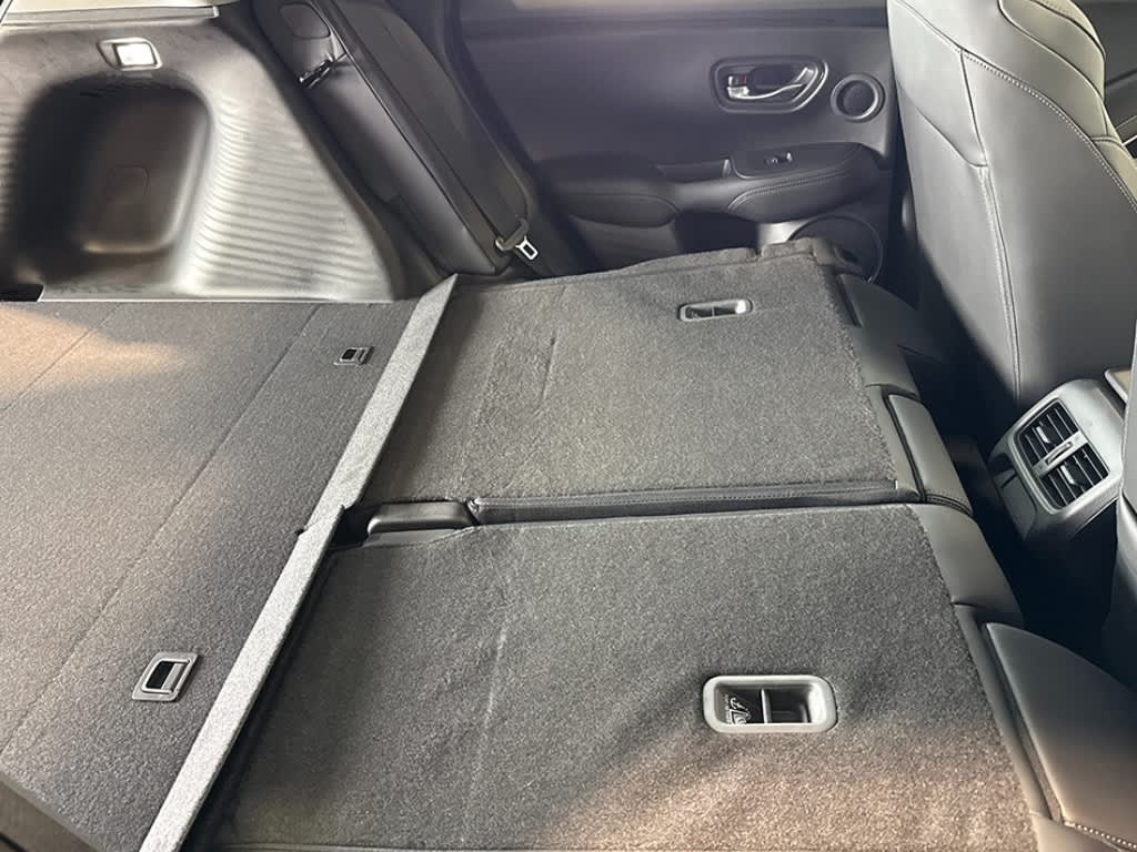 Thumbnail: 2025 Acura ADX - 12