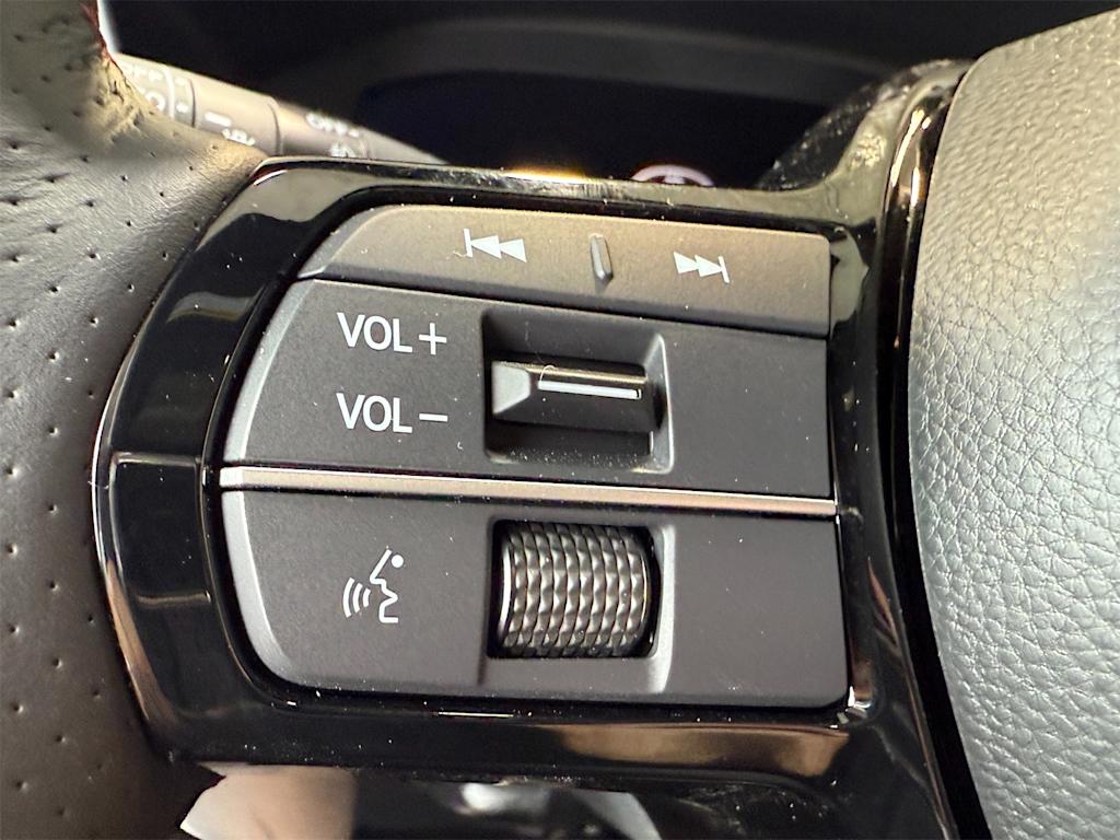 Thumbnail: 2025 Acura ADX - 26