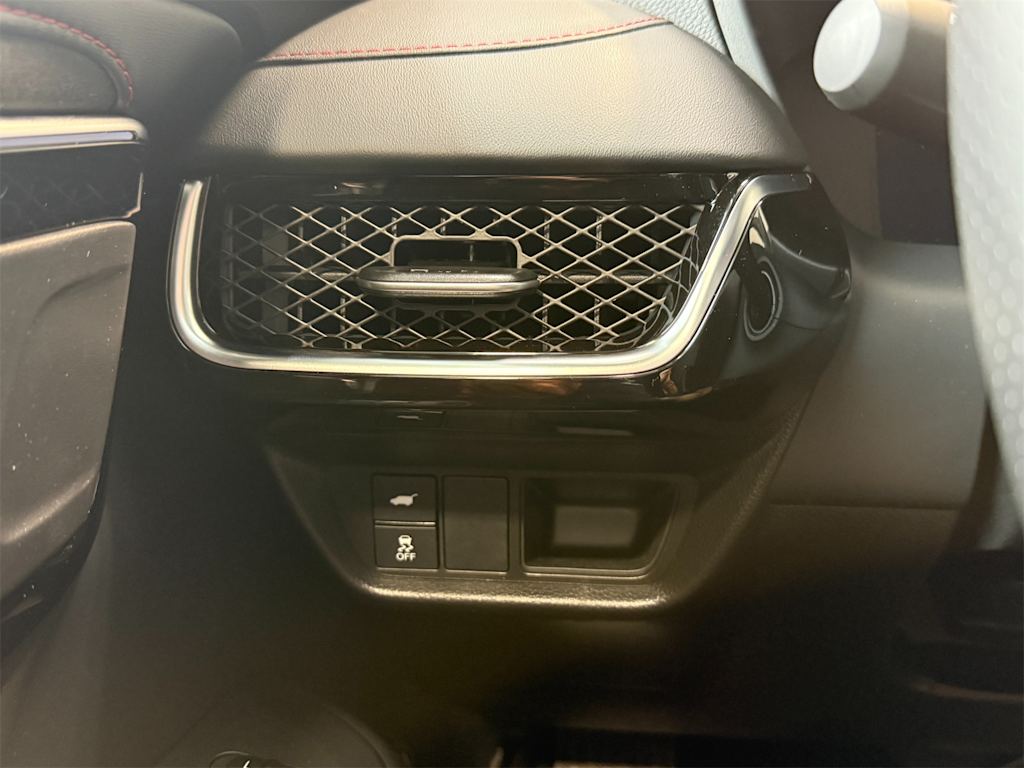 Thumbnail: 2025 Acura ADX - 25