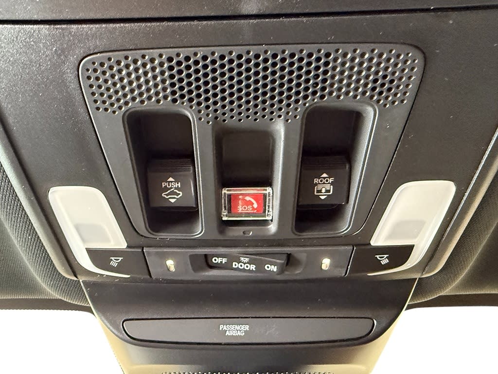 Thumbnail: 2025 Acura ADX - 27