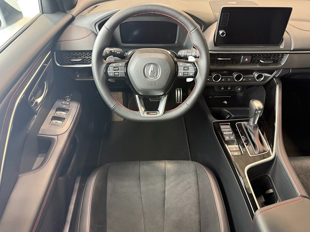 Thumbnail: 2025 Acura ADX - 10