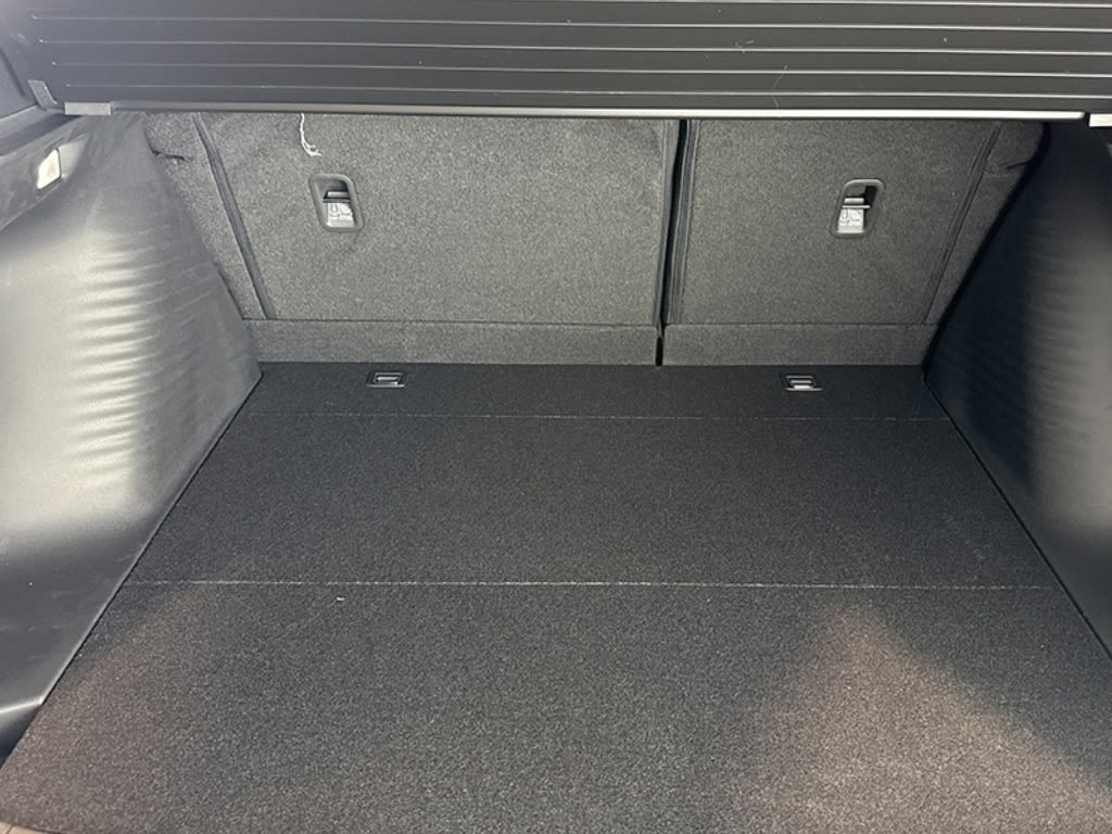 Thumbnail: 2025 Acura ADX - 17