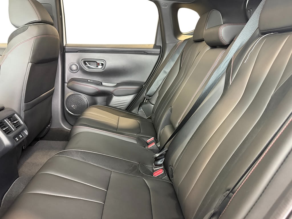 Thumbnail: 2025 Acura ADX - 32