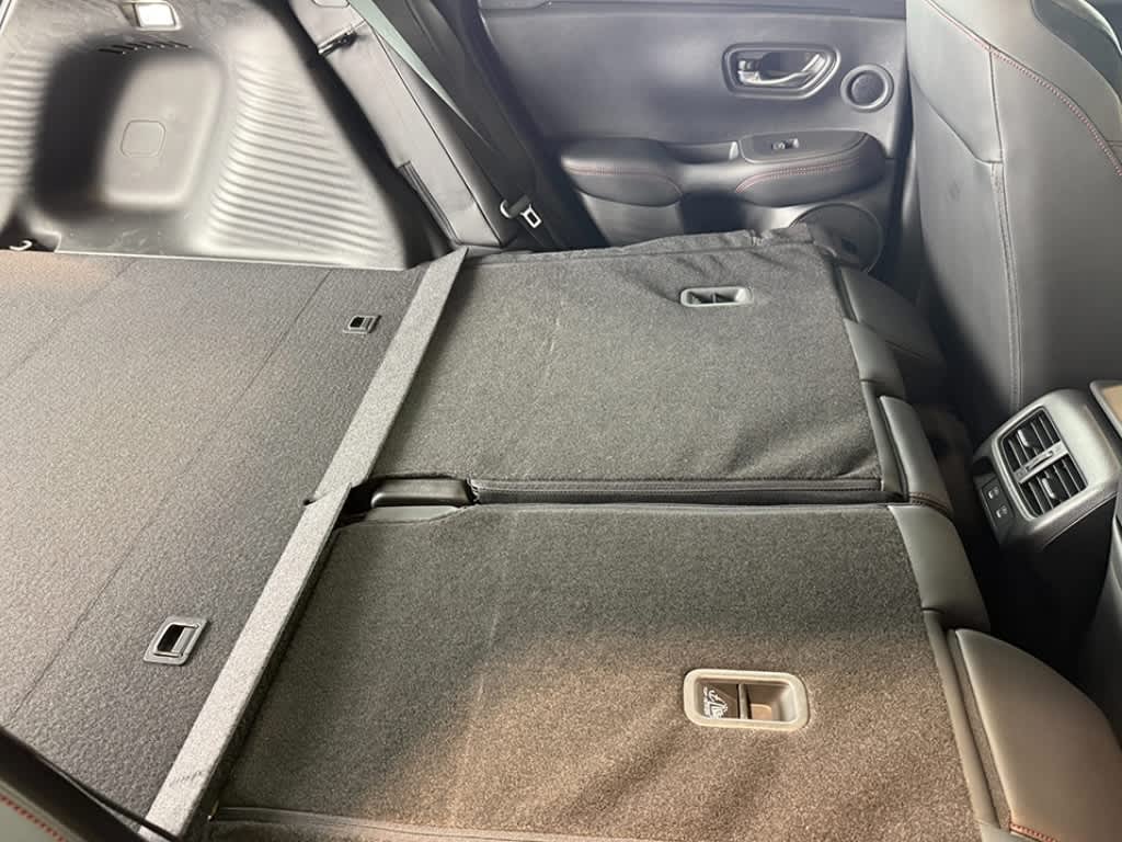 Thumbnail: 2025 Acura ADX - 12