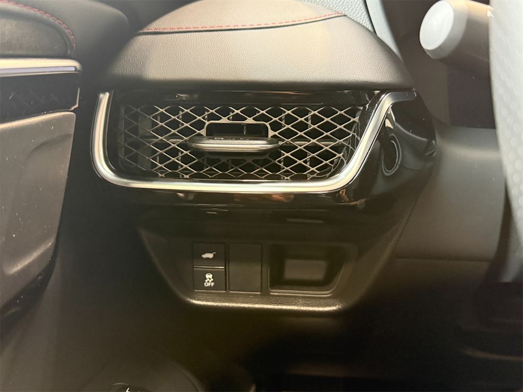 Thumbnail: 2025 Acura ADX - 25