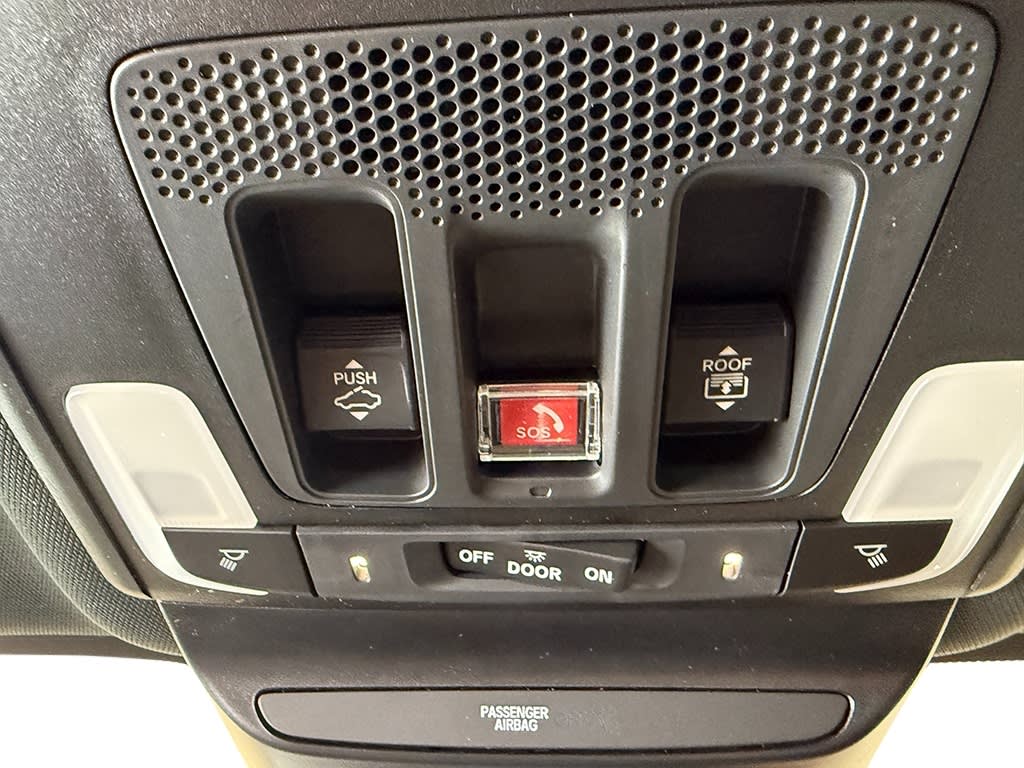 Thumbnail: 2025 Acura ADX - 28