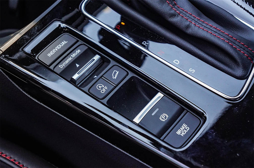 Thumbnail: 2025 Acura ADX - 11