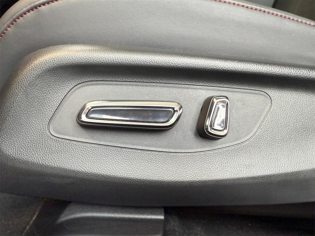 Thumbnail: 2025 Acura ADX - 27