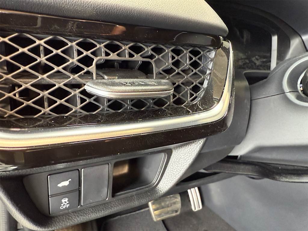 Thumbnail: 2025 Acura ADX - 25