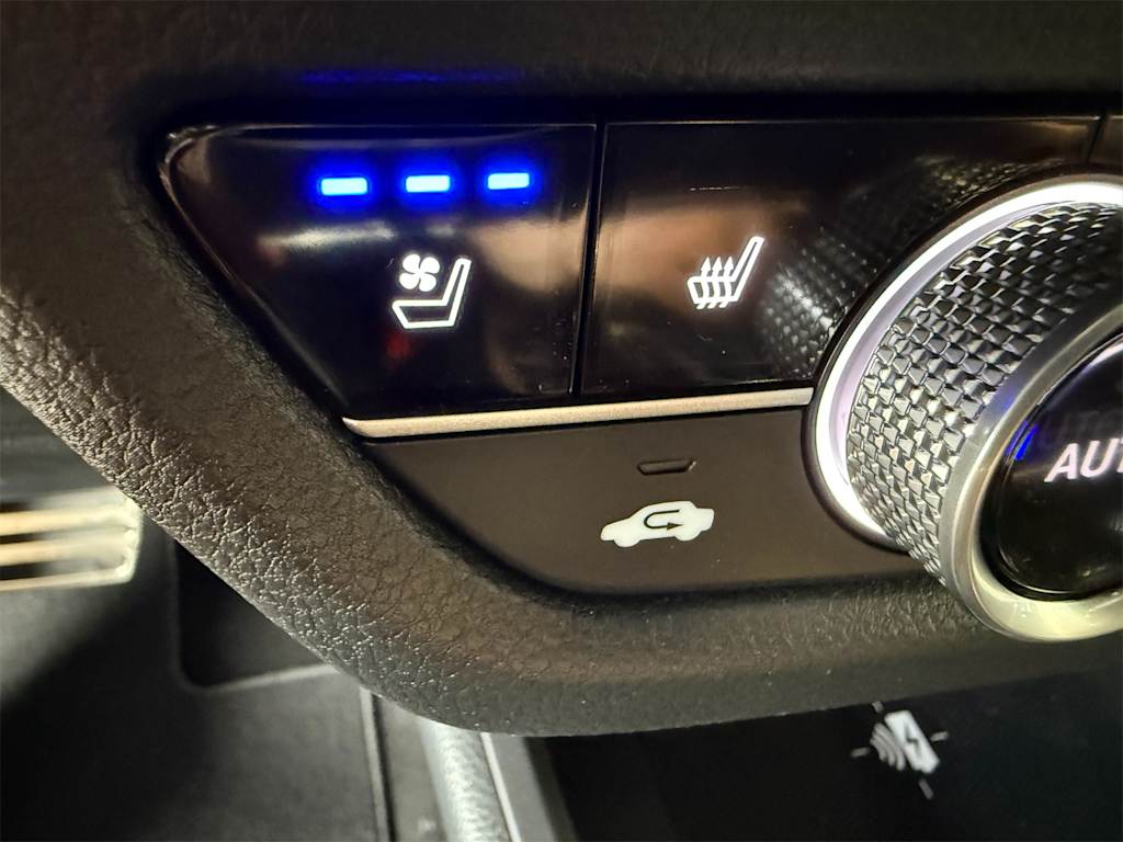 Thumbnail: 2025 Acura ADX - 16