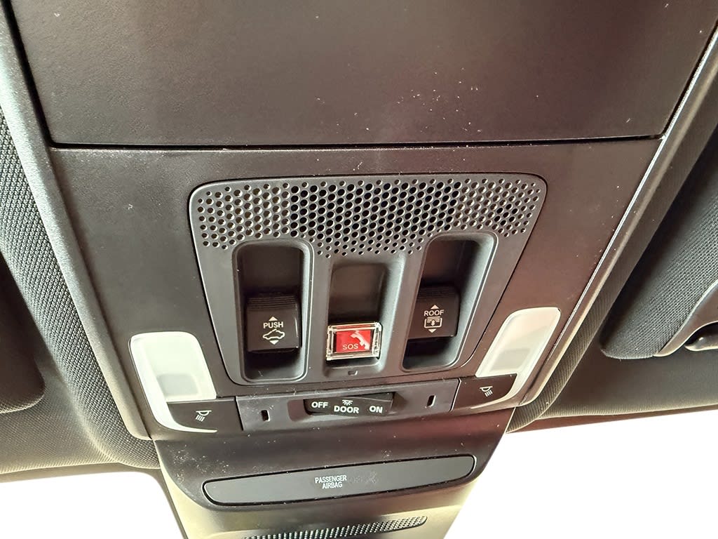 Thumbnail: 2025 Acura ADX - 32