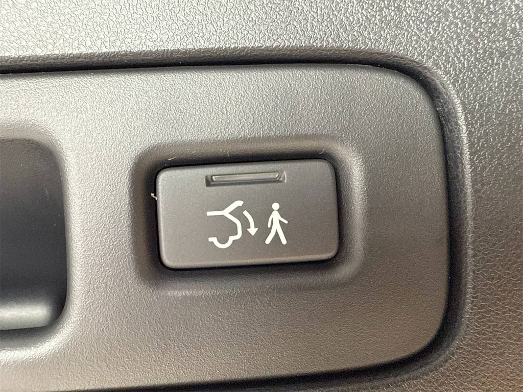 Thumbnail: 2025 Acura ADX - 36