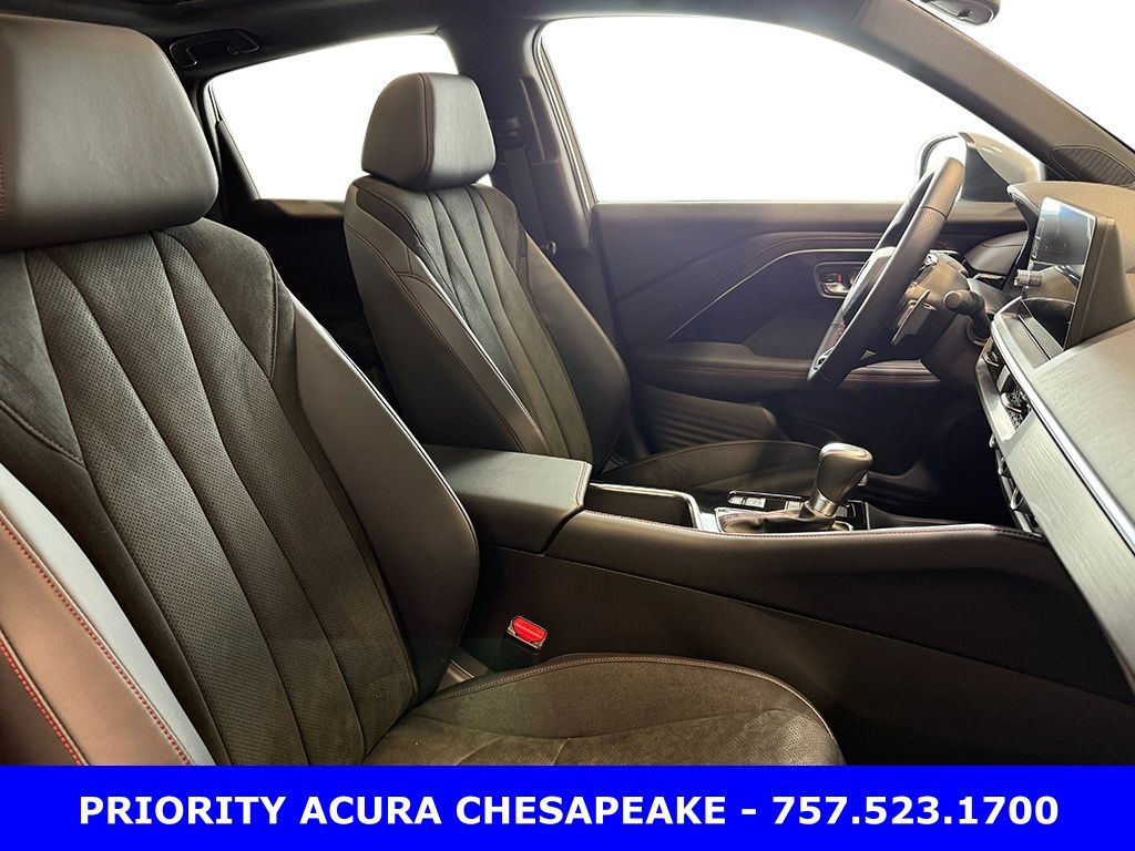 Thumbnail: 2025 Acura ADX - 12