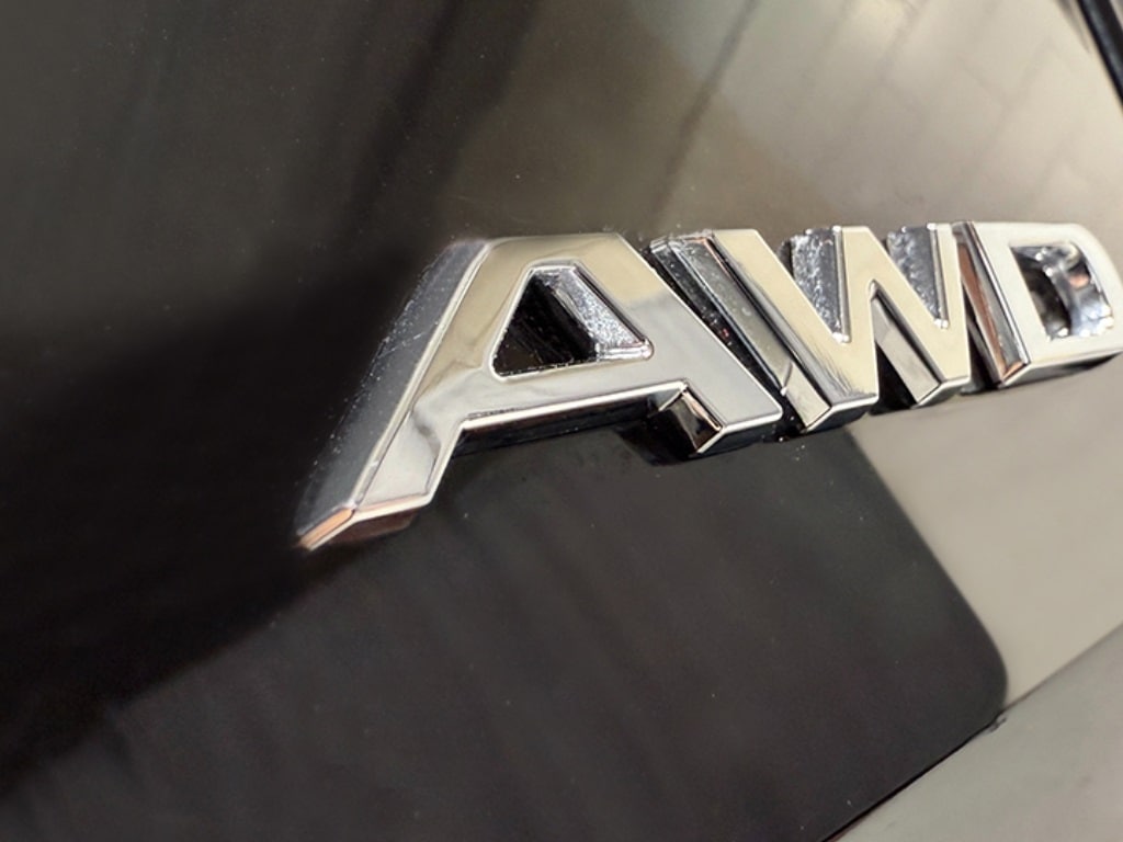 Thumbnail: 2025 Acura ADX - 7