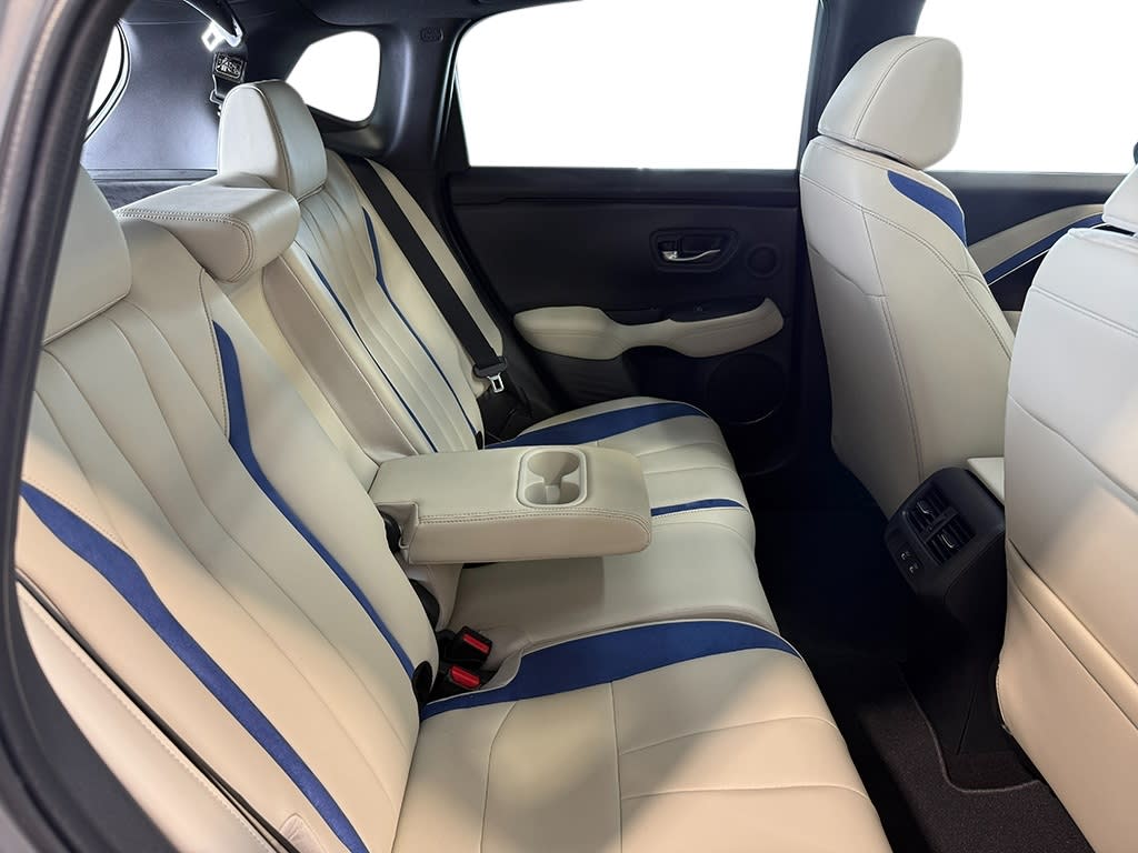 Thumbnail: 2025 Acura ADX - 41