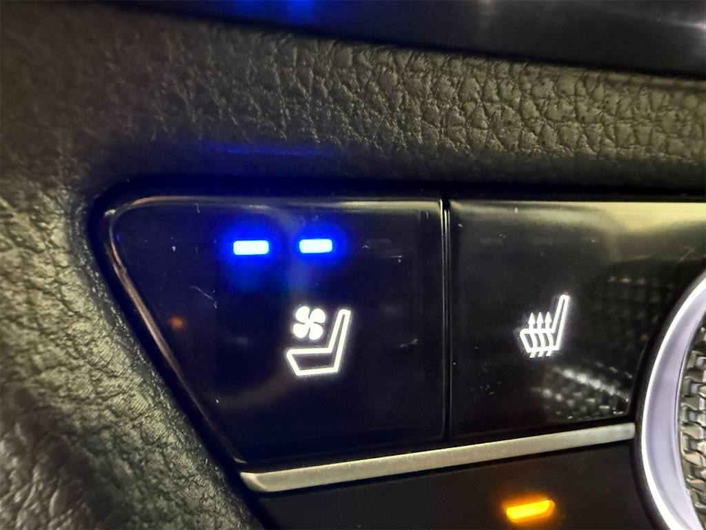 Thumbnail: 2025 Acura ADX - 29