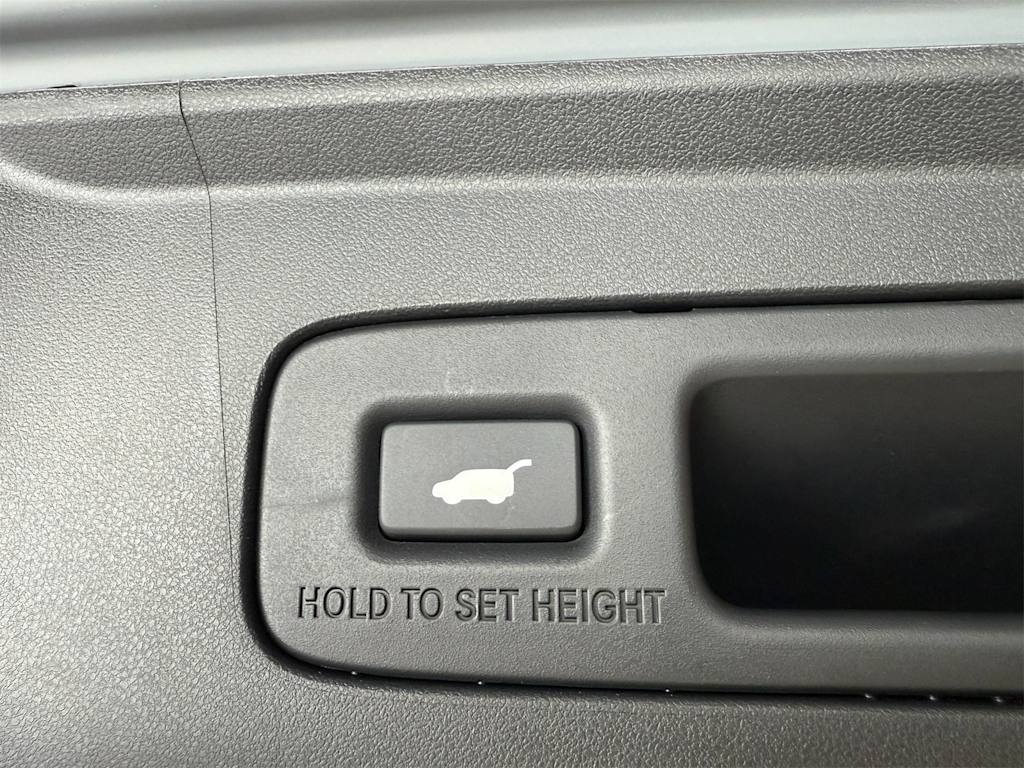 Thumbnail: 2025 Acura ADX - 37