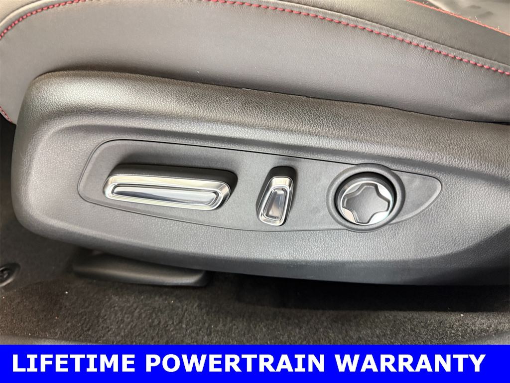 Thumbnail: 2025 Acura ADX - 22