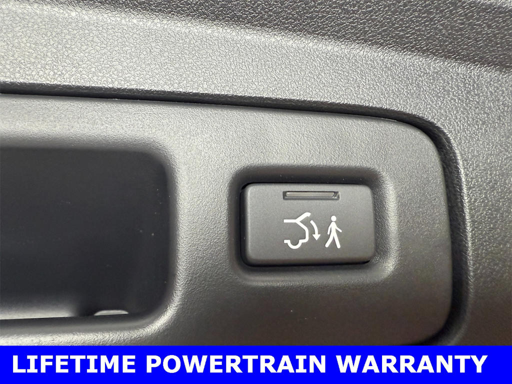 Thumbnail: 2025 Acura ADX - 39