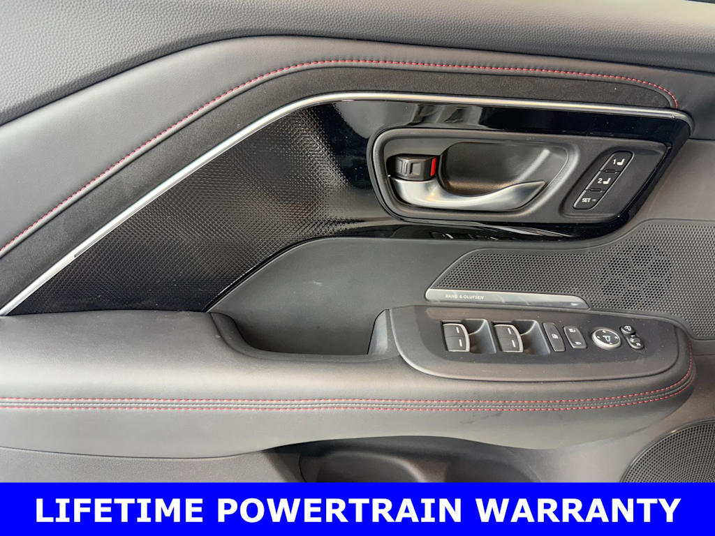 Thumbnail: 2025 Acura ADX - 23