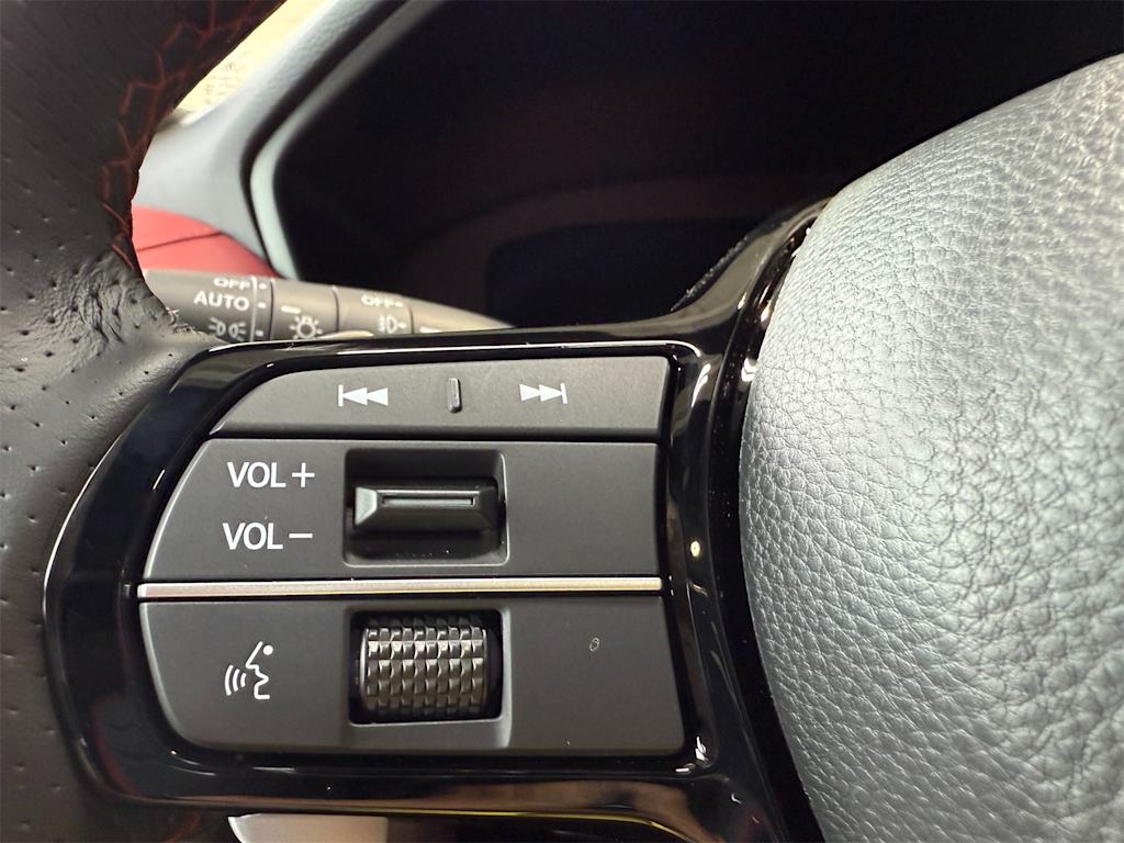 Thumbnail: 2025 Acura ADX - 24