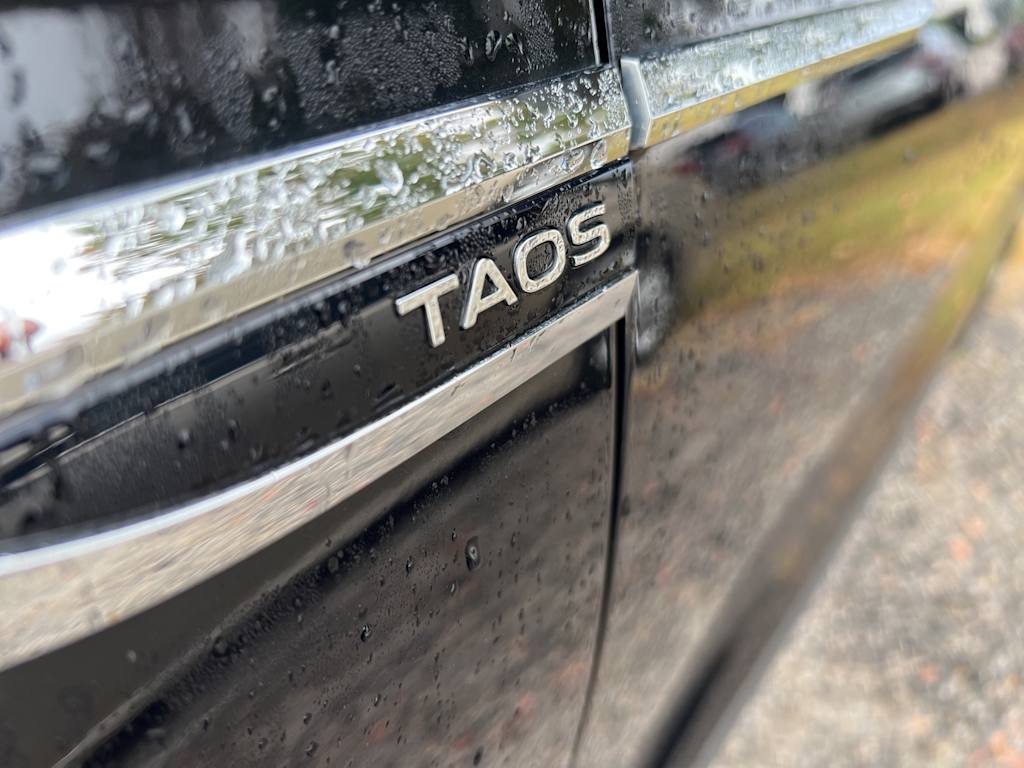 2022 Volkswagen Taos SEL 8