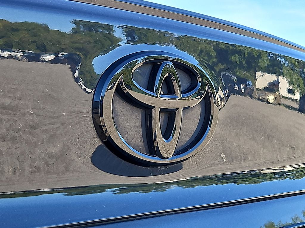 Thumbnail: 2025 Toyota Camry - 31
